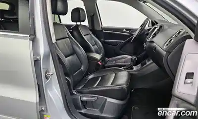 Volkswagen Tiguan 2013 2.0 гидро в Москве № 199231, миниатюра 10