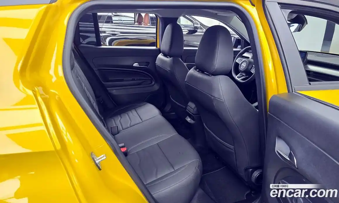 Jeep Avenger 2024 0.1 гидро в Москве № 199414, фото 12