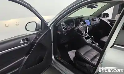 Volkswagen Tiguan 2016 2.0 гидро в Москве № 205039, миниатюра 11