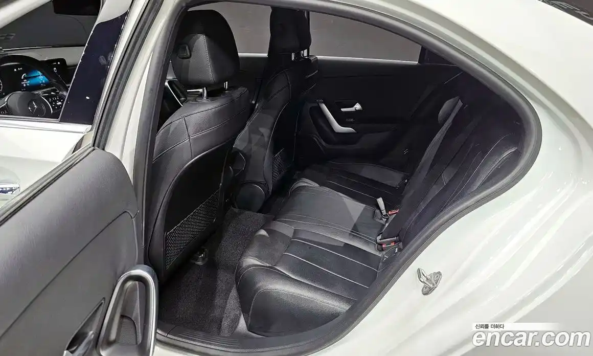 Mercedes-Benz A-Class 2021 2.0 гидро в Москве № 206328, фото 12