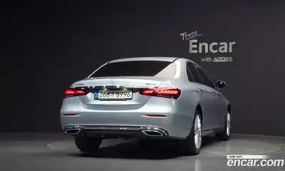 Mercedes-Benz E-Class 2021 2.0 гидро, миниатюра 4