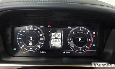Land Rover Range-Rover 2018 4.4 гидро в Москве № 213740, миниатюра 8