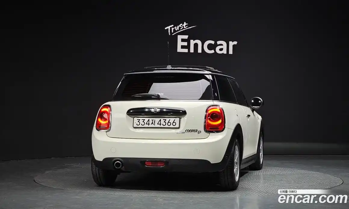 Mini Cooper 2016 1.5 гидро в Москве № 214334, фото 4