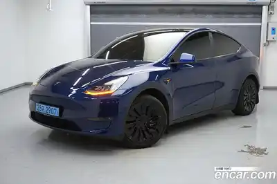 Tesla Model Y, 2022