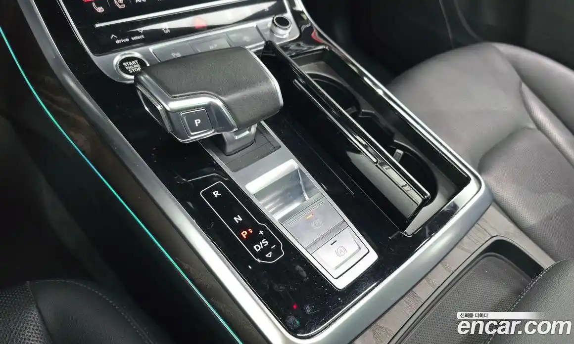 Audi Q7 2021 3.0 гидро в Москве № 229925, фото 9