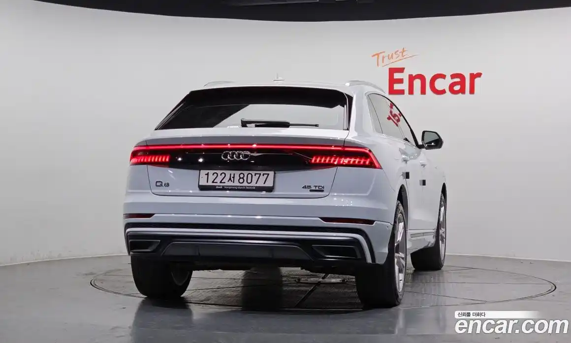 Audi Q8 2023 3.0 гидро в Москве № 230121, фото 4