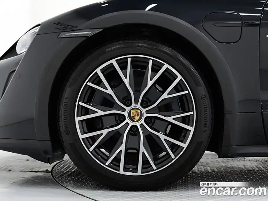 Porsche Taycan 2023 0.1 гидро в Москве № 231074, фото 5