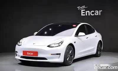 Tesla Model 3, 2021