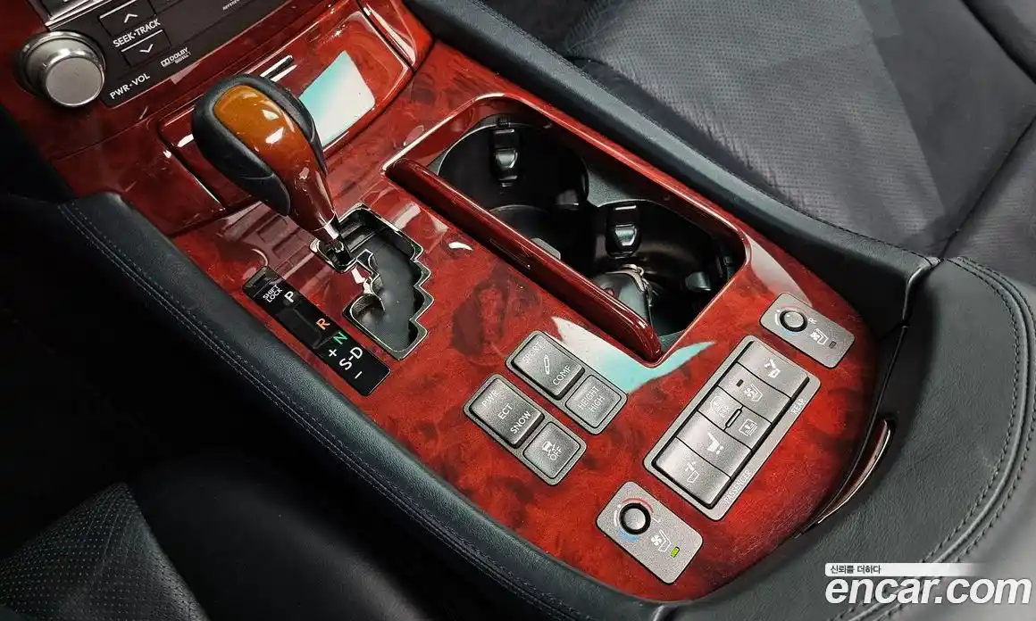Lexus LS 2010 4.6 гидро в Москве № 231979, фото 9