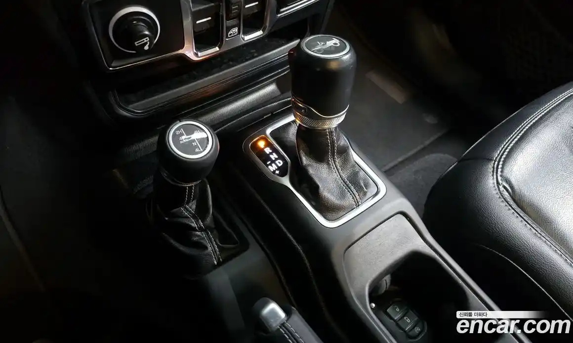 Jeep Wrangler 2019 2.0 гидро в Москве № 232354, фото 9