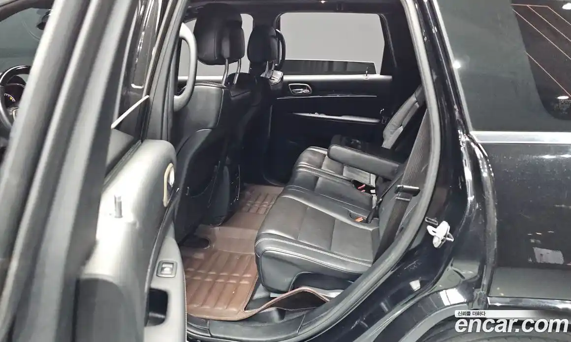 Jeep Cherokee 2017 3.0 гидро в Москве № 232693, фото 11