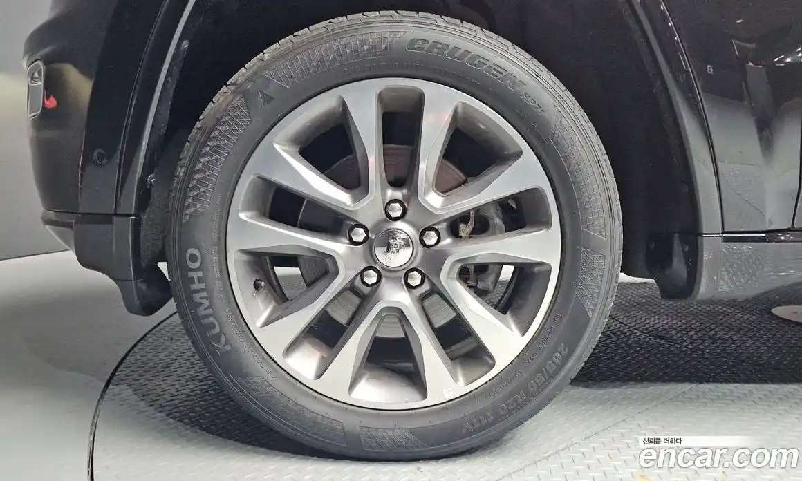 Jeep Cherokee 2017 3.0 гидро в Москве № 232693, фото 5