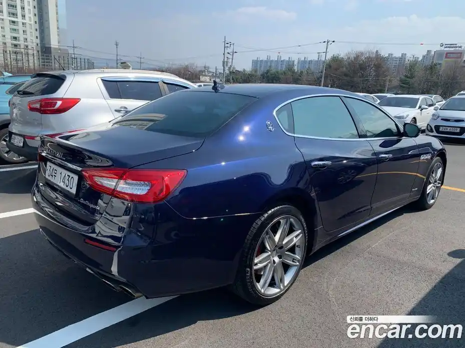 Maserati Quattroporte 2018 3.0 гидро в Москве № 256018, фото 6