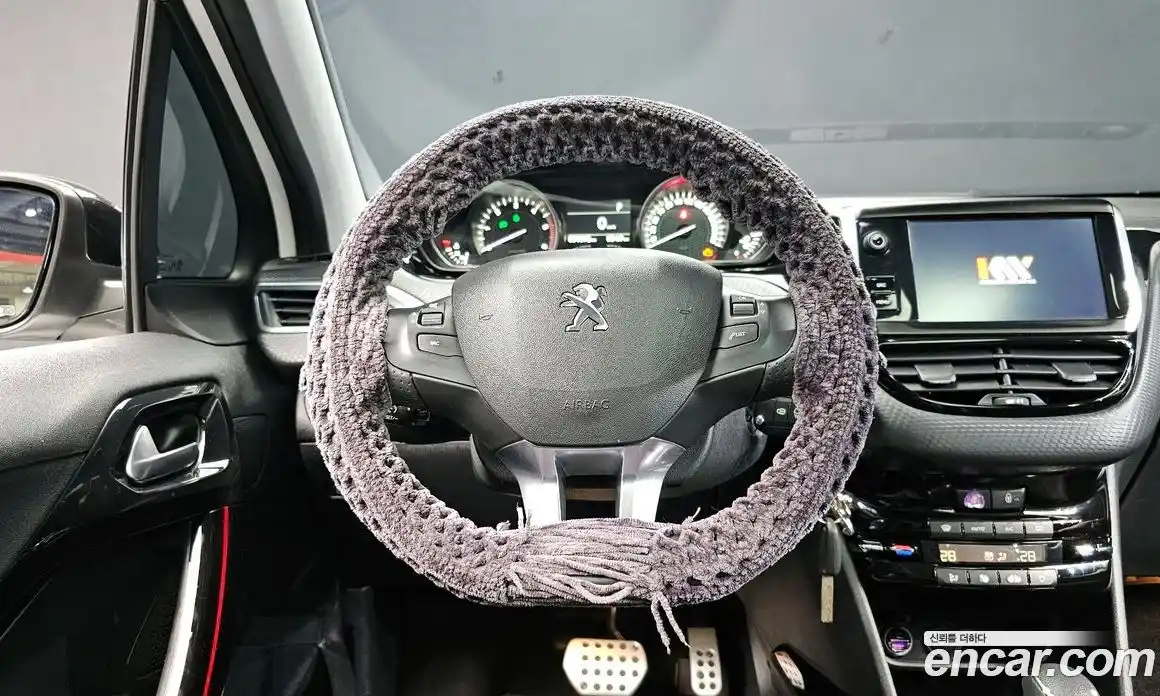 Peugeot 2008 2018 1.5 гидро в Москве № 256243, фото 13