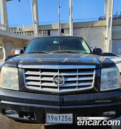 Cadillac Escalade 2004 6.0 гидро в Москве № 256577, миниатюра 3