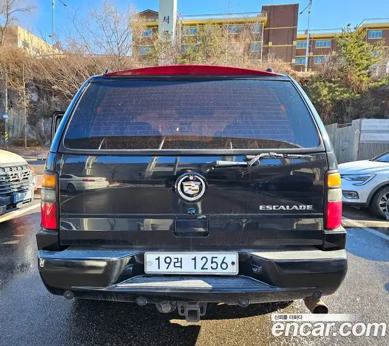Cadillac Escalade 2004 6.0 гидро в Москве № 256577, фото 4
