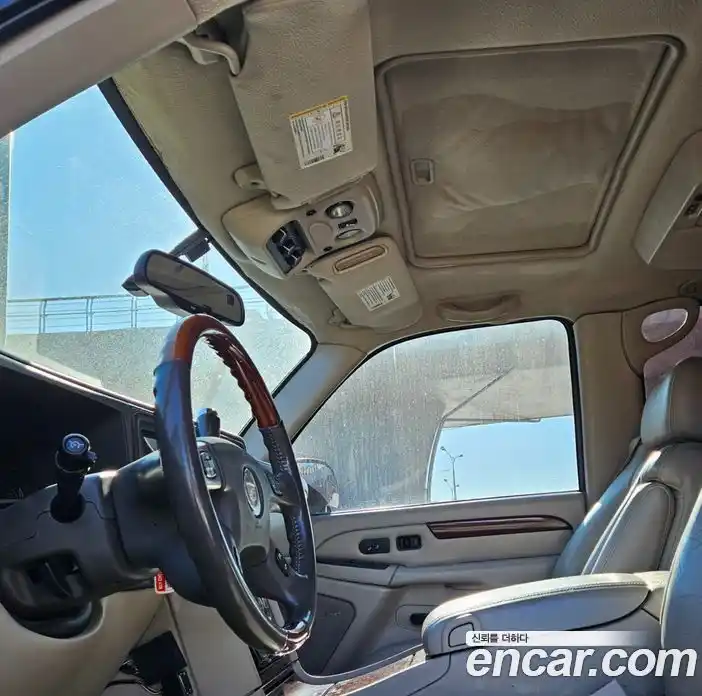 Cadillac Escalade 2004 6.0 гидро в Москве № 256577, фото 7