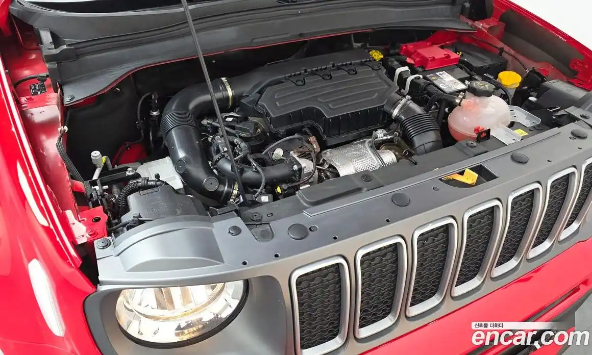 Jeep Renegade 2022 1.3 гидро в Москве № 278209, фото 6