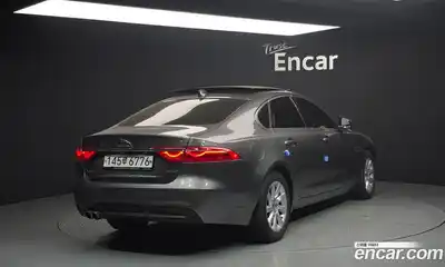 Jaguar XF 2017 2.0 гидро в Москве № 283822, миниатюра 2