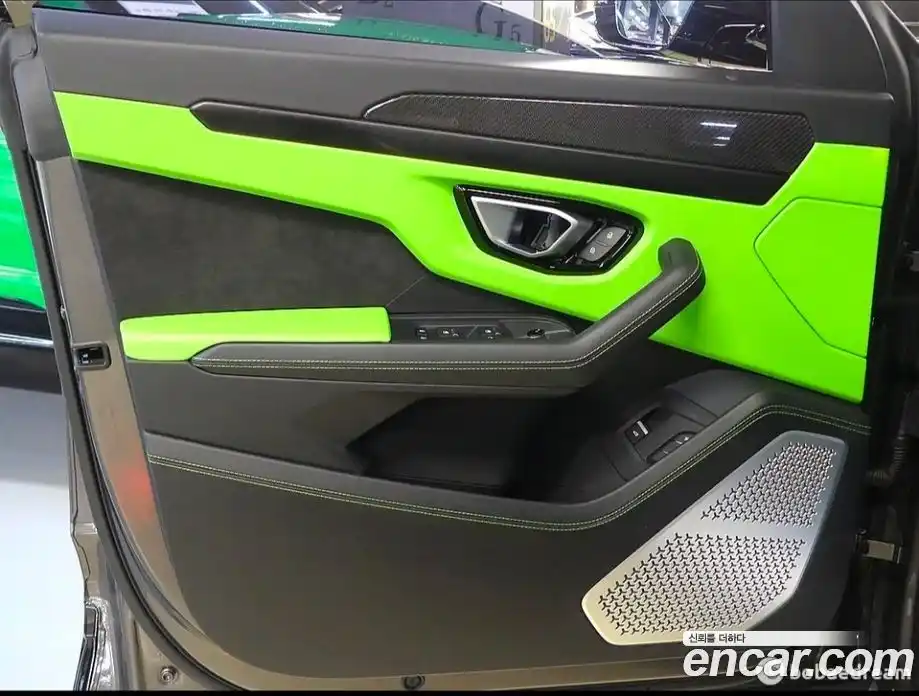 Lamborghini Urus 2022 4.0 гидро в Москве № 285124, фото 9