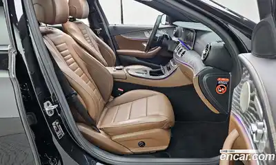 Mercedes-Benz E-Class 2023 2.0 гидро, миниатюра 11