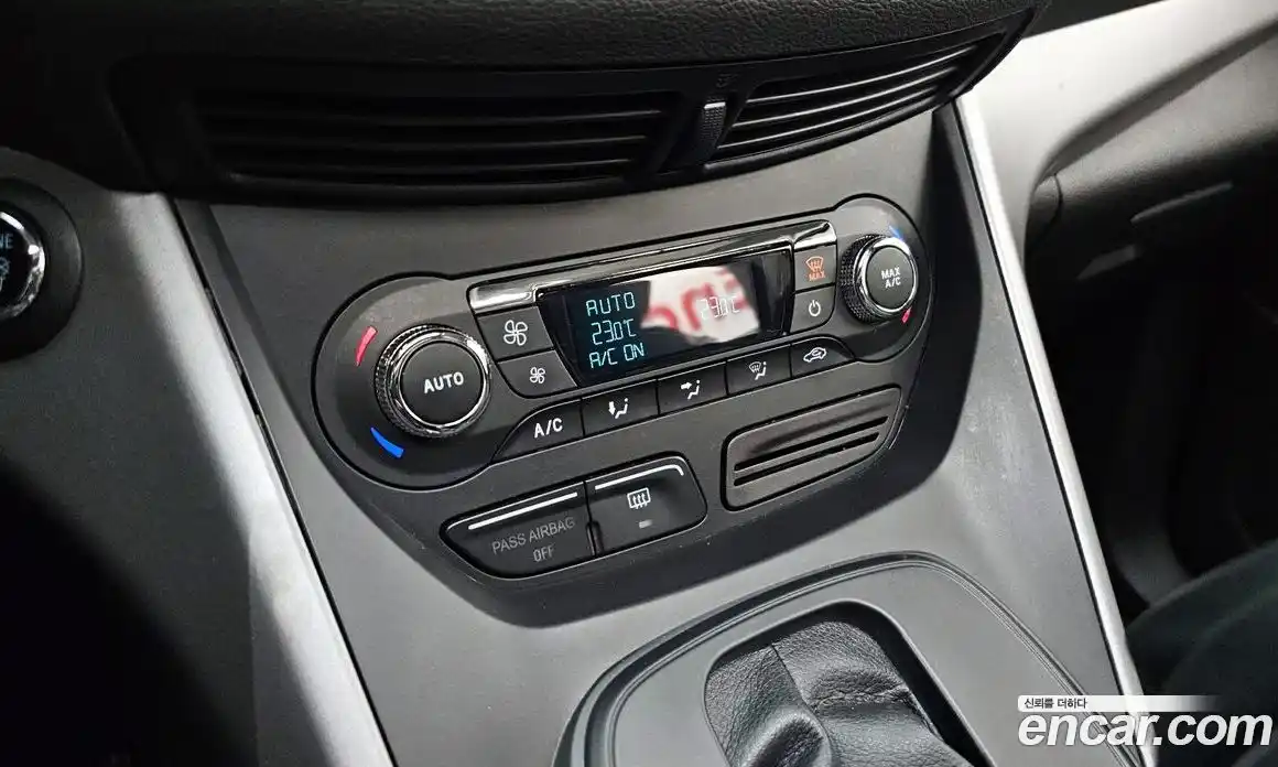 Ford Escape 2014 2.0 гидро в Москве № 294978, фото 15