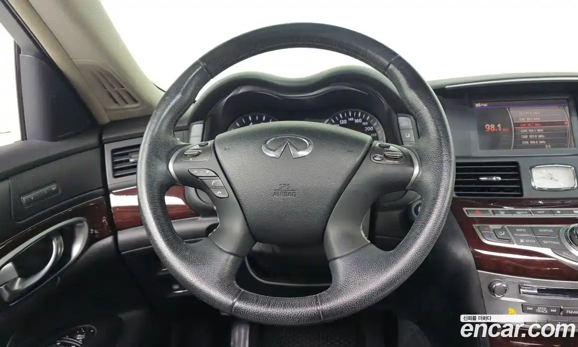 Infiniti M 2010 3.7 гидро в Москве № 295910, фото 11