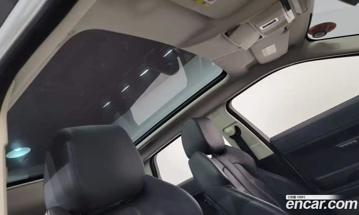 Land Rover Range-Rover Evoque 2015 2.2 гидро в Москве № 298557, фото 19