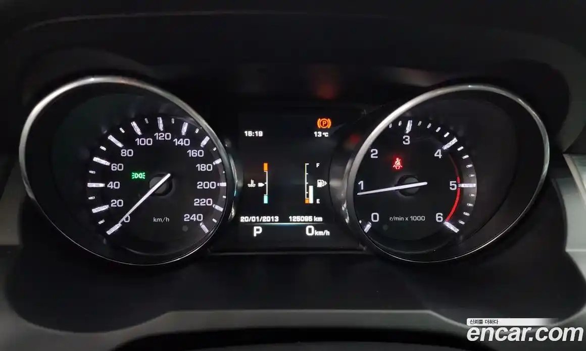 Land Rover Range-Rover Evoque 2015 2.2 гидро в Москве № 298557, фото 8