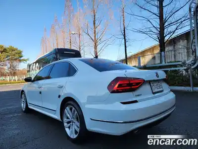 Volkswagen Passat 2018 2.0 гидро в Москве № 301890, миниатюра 2