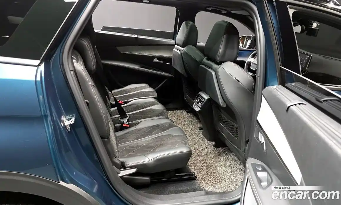 Peugeot 5008 2021 2.0 гидро в Москве № 320536, фото 12