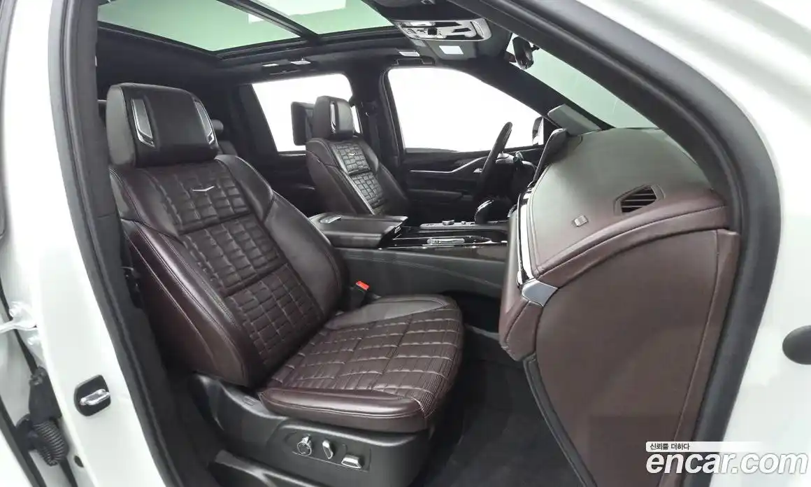 Cadillac Escalade 2021 6.2 гидро в Москве № 320916, фото 11