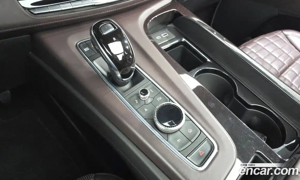 Cadillac Escalade 2021 6.2 гидро в Москве № 320916, фото 9