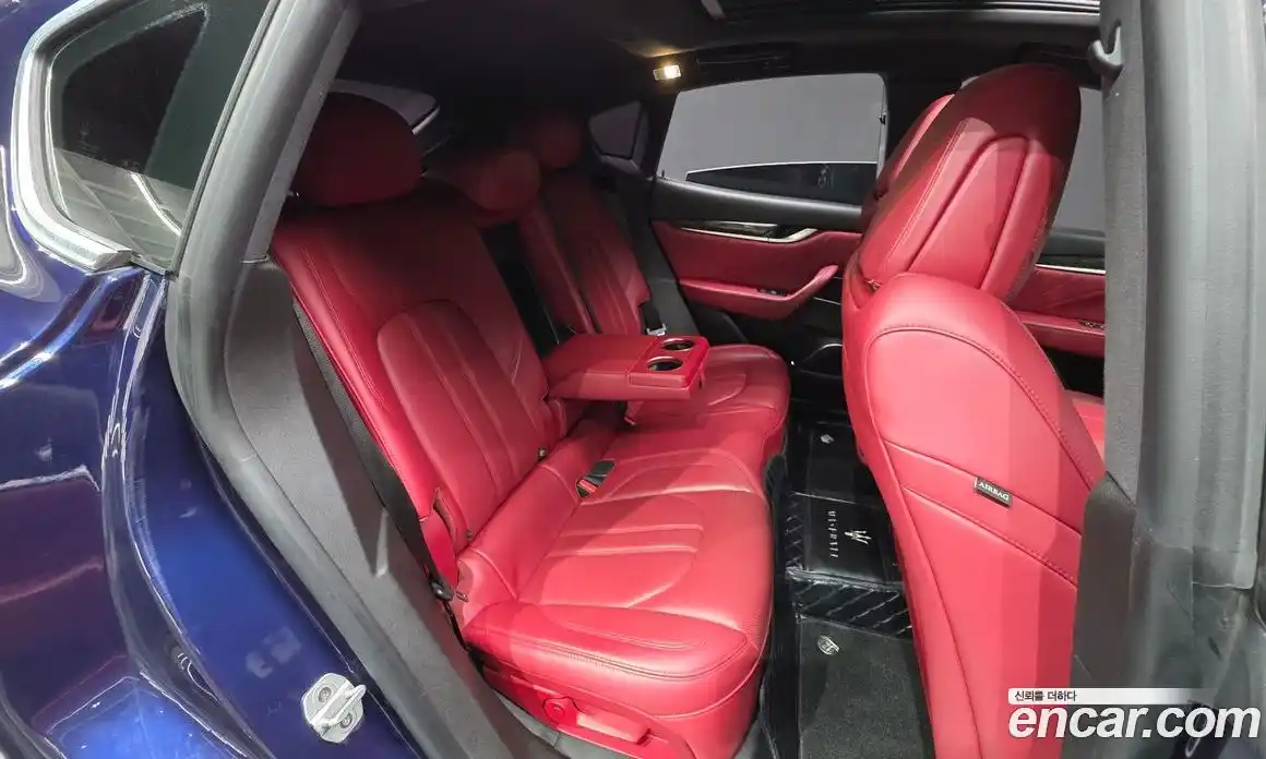 Maserati Levante 2019 3.0 гидро в Москве № 331117, фото 19