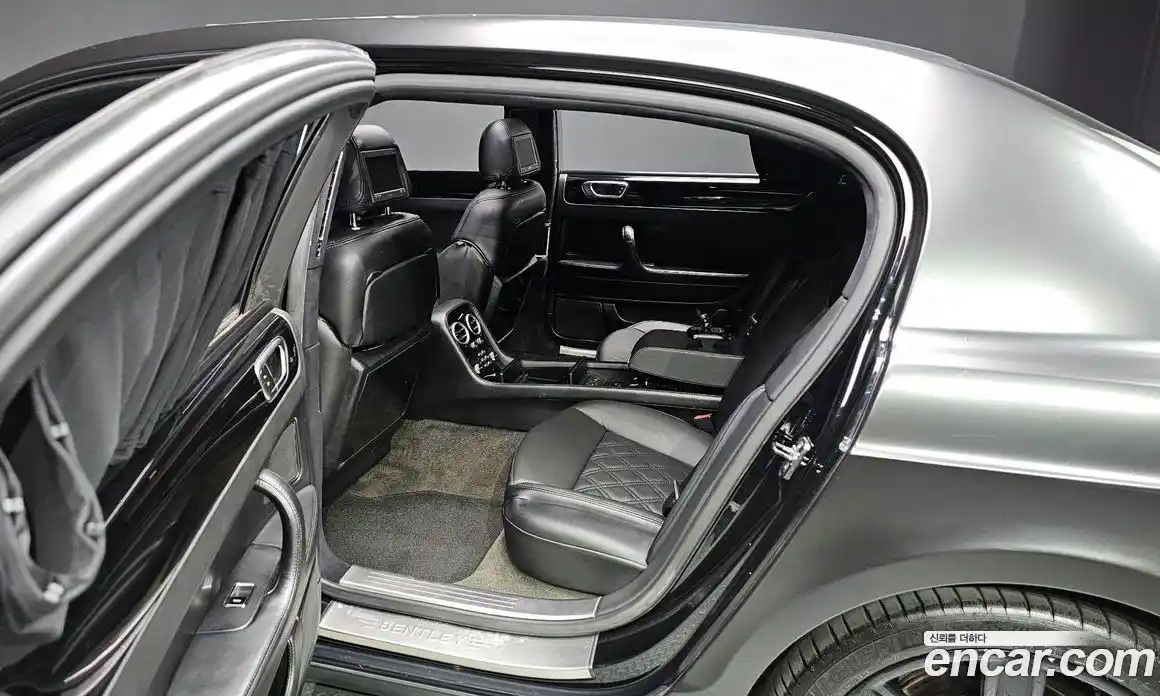 Bentley Flying Spur 2006 6.0 гидро в Москве № 387230, фото 11