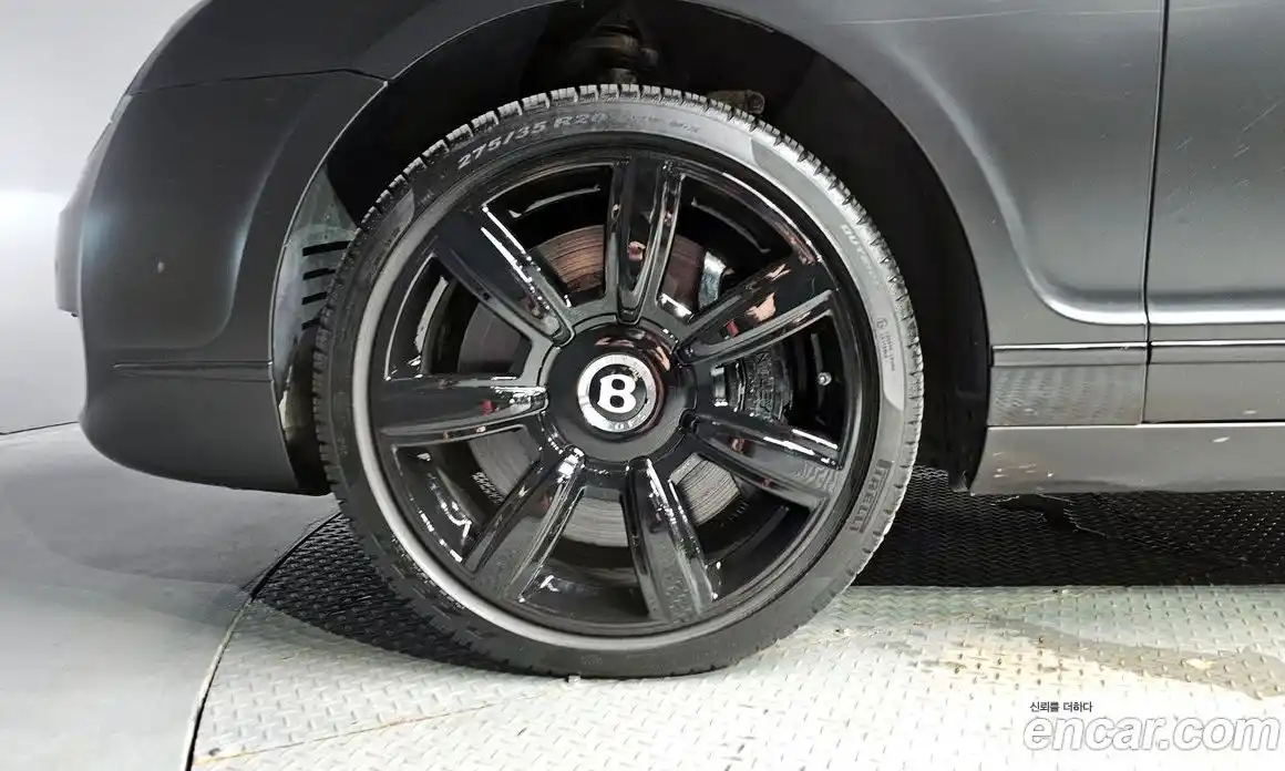 Bentley Flying Spur 2006 6.0 гидро в Москве № 387230, фото 5