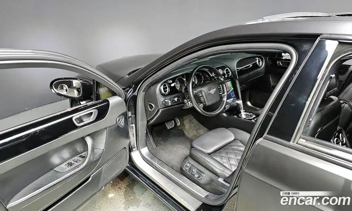 Bentley Flying Spur 2006 6.0 гидро в Москве № 387230, фото 10