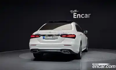 Mercedes-Benz E-Class 2022 2.0 гидро, миниатюра 4