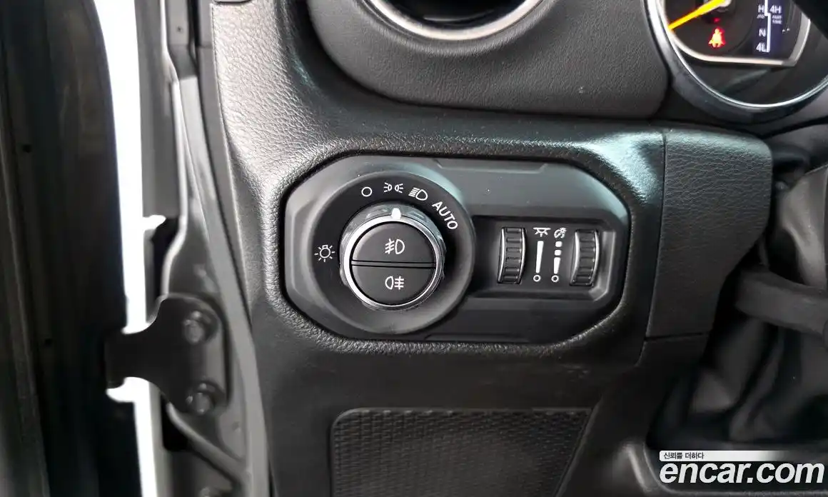 Jeep Wrangler 2022 2.0 гидро в Москве № 432608, фото 13