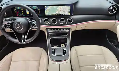 Mercedes-Benz E-Class 2023 2.0 гидро, миниатюра 7