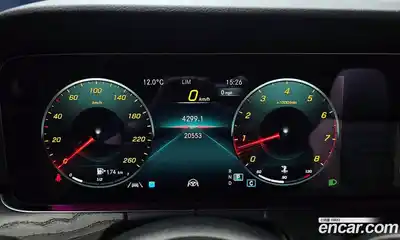Mercedes-Benz E-Class 2023 2.0 гидро, миниатюра 8