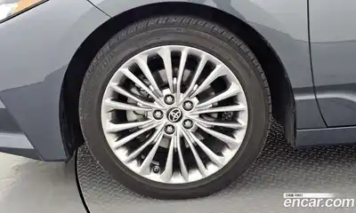 Toyota Avalon 2022 2.5 гидро в Москве № 535447, миниатюра 5
