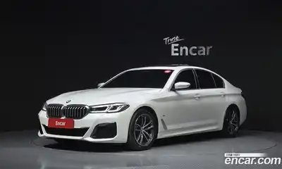 BMW 5-Series, 2022