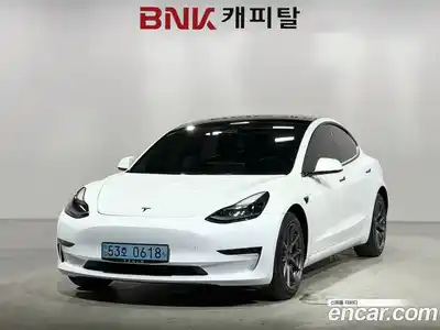Tesla Model 3, 2022
