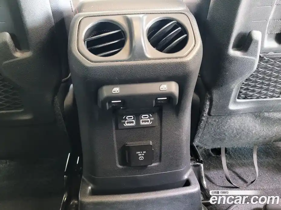 Jeep Wrangler 2023 2.0 гидро в Москве № 584478, фото 18