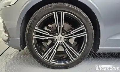 Volvo S60 2021 2.0 гидро в Москве № 593694, миниатюра 5