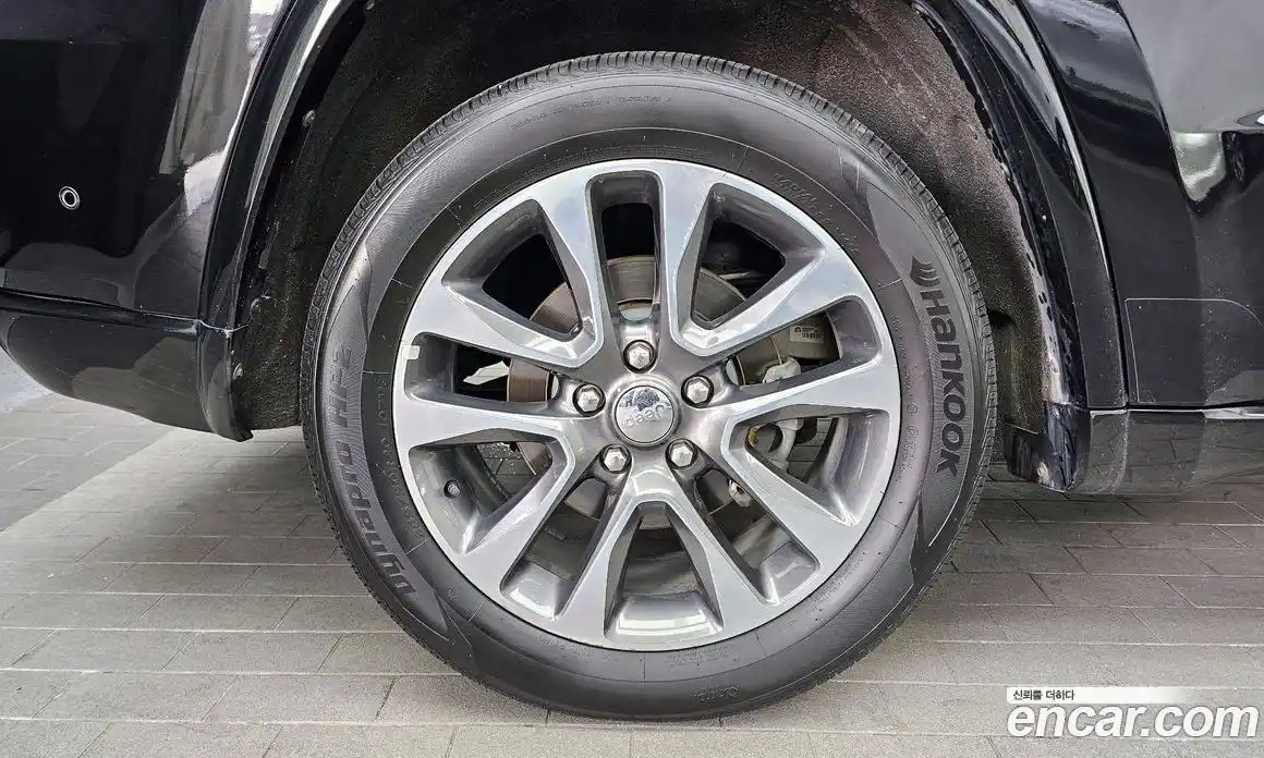 Jeep Cherokee 2018 3.0 гидро в Москве № 609671, фото 5