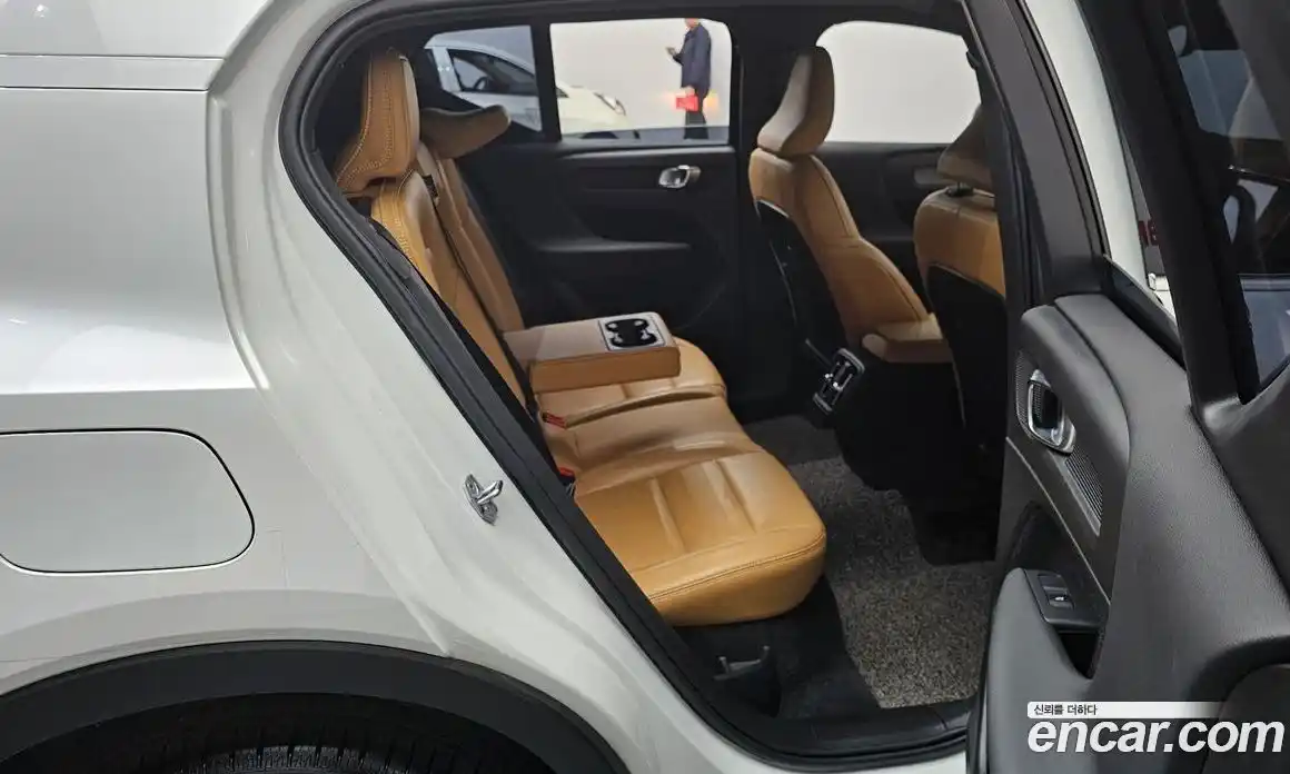 Volvo XC40 2020 2.0 гидро в Москве № 724063, фото 12