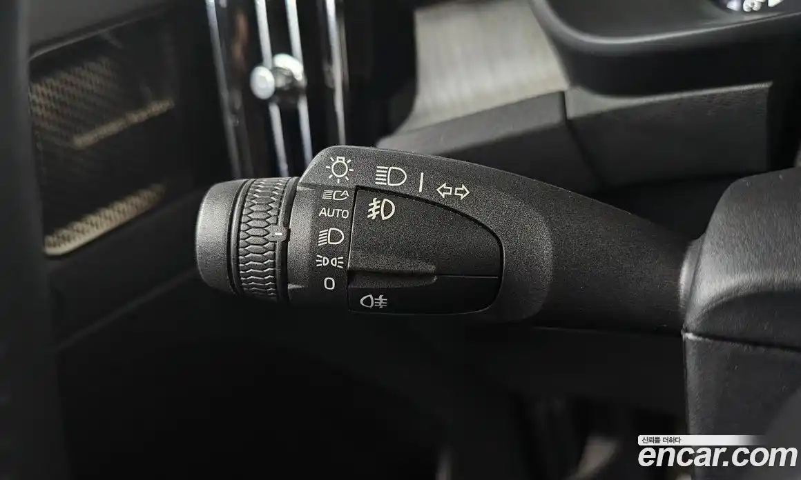 Volvo XC40 2020 2.0 гидро в Москве № 724063, фото 15