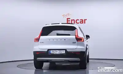 Volvo XC40 2020 2.0 гидро в Москве № 724063, миниатюра 4